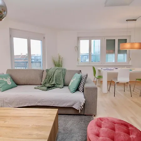 Penthouse Style 그라츠